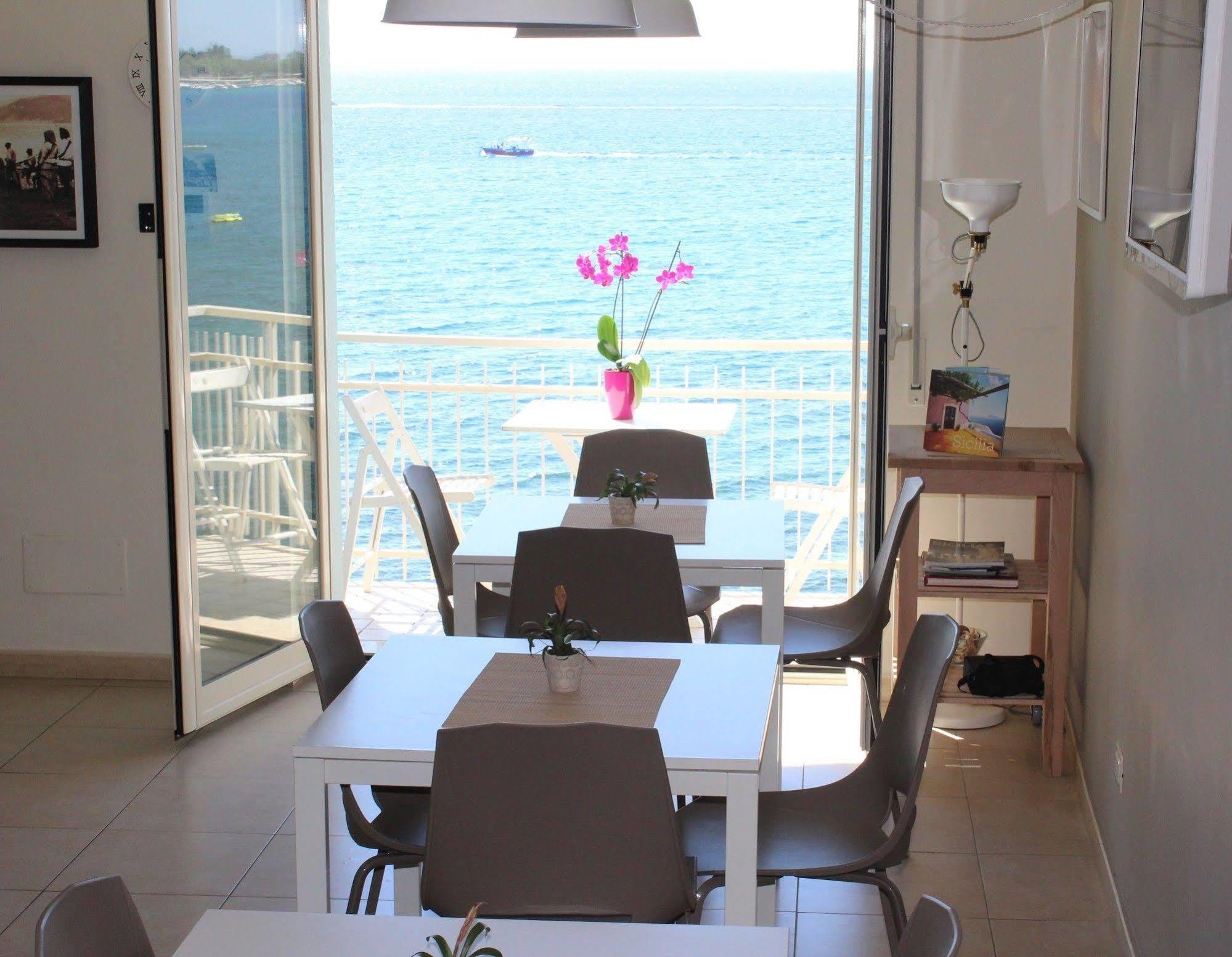 Nina B&B Giardini Naxos Dış mekan fotoğraf