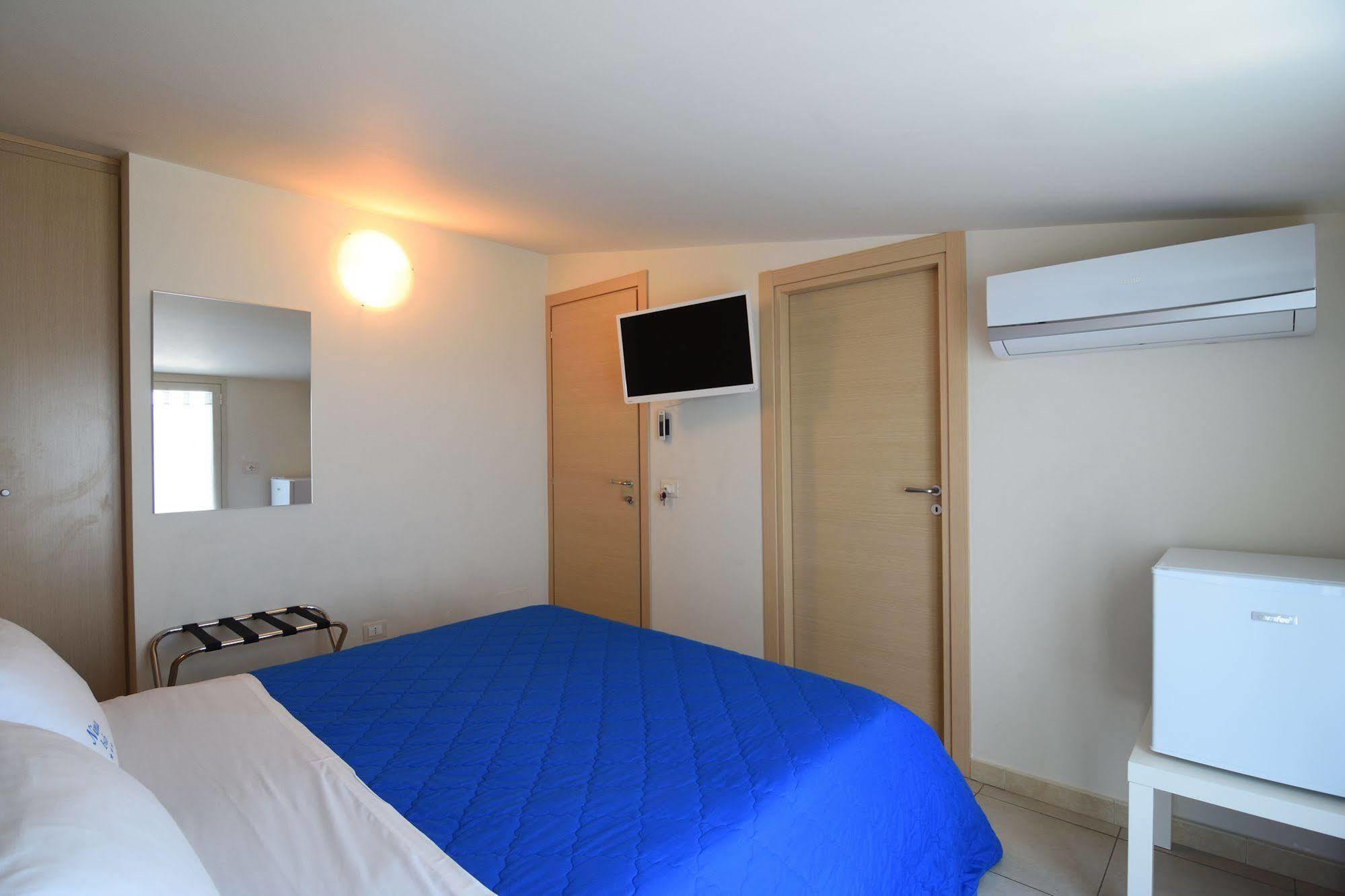 Nina B&B Giardini Naxos Dış mekan fotoğraf