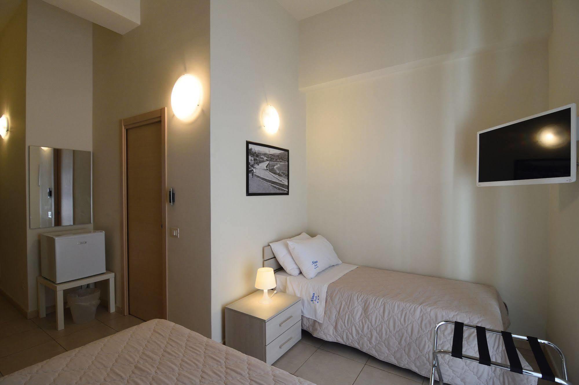 Nina B&B Giardini Naxos Dış mekan fotoğraf